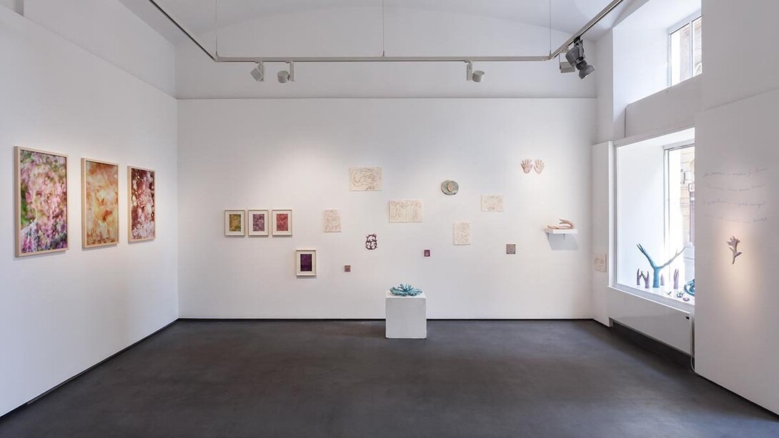 Various artists, Oh, how I wish I were a tree in the forest…exhibition view. Courtesy of Tobe Gallery 
