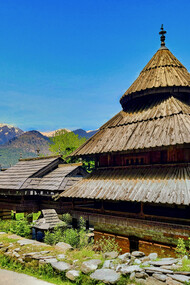 The Tripura Sundari temple is a 16th-century temple on the right bank of river Beas. It is a large three-storey temple with sweeping beautiful views of the Himalayas, India