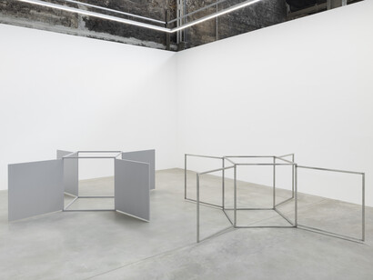 Charlotte Posenenske, Series E, exhibition view. Courtesy of Mehdi Chouakri Gallery