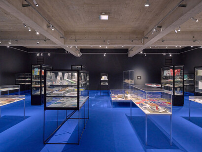 Turning pages. Künstler:innenbücher der gegenwart, ausstellungsansicht. Mit freundlicher genehmigung von MAK