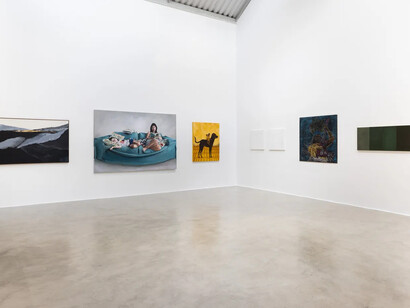 Vários artistas, 17º salão dos artistas sem galeria, vista da exposição. Cortesia de Zipper Galeria