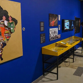 ¡Cancha brava! Futebol sudamericano en disputa, vista da exposição. Cortesia do Museu do Futebol