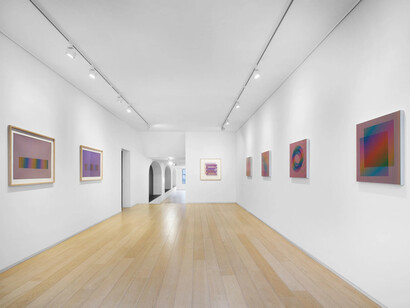 Carlos Cruz-Diez, Éditions, exhibition view. Courtesy of Galerie La Patinoire Royale Bach