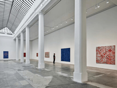 Luchita Hurtado, Yo soy (I am), exhibition view. Courtesy of Hauser & Wirth Gallery