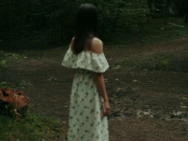 Sabe dona Alma, quando comecei a buscar o caminho de volta, dos diagnósticos que recebi, descobri que um dos princípios da Cura, está no retorno para, no contato e relação de escuta profunda com, e da Natureza do ser 
