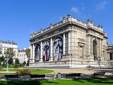 Arrière du Palais Galliéra (Musée Galliera, Musée de la Mode) à Paris en France dans le 16e arrondissement