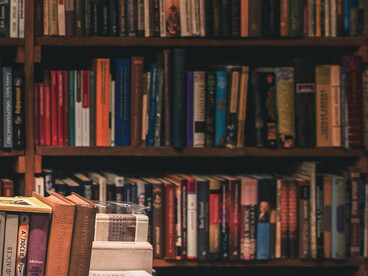 El propósito del LC es garantizar que cualquier persona pueda entender un mensaje en la primera lectura, sin necesidad de conocimientos especializados