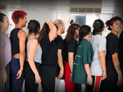 El programa se amplía con foros escénicos, conversatorios, encuentros de programadorxs y espacios de difusión de investigaciones territoriales en artes del movimiento