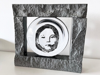 Tomas Colbengtson, Unknown girl, overlay glass and diabase (dolerite), 2025. Courtesy of Galleri Helle Knudsen