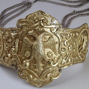 The double-headed eagle: the russian coat of arms of the 15th-21st centuries. Courtesy of Moscow Kremlin Museum