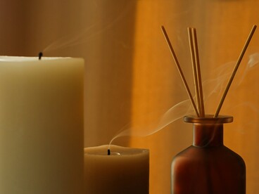 Solo recuperando la negatività — il limite, la pausa, il silenzio — è possibile restituire profondità all’esperienza umana