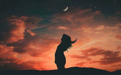 É chegada a altura de educar a nível planetário. Educar para a liberdade do eu individual se manifestar e concretizar os seus desejos, educar para se ser feliz sem competições por poderes passageiros e sim com a determinação do desejo e da vontade… É chegada a altura de dizer “Não" definitivo à violência que começa com as palavras e se manifesta em actos de matança absurda! 