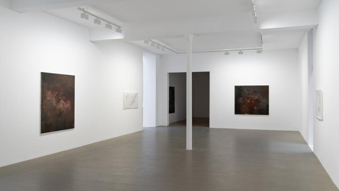 Liza Lacroix, XXX, she’s so beautiful, exhibition view. Courtesy of Galerie Chantal Crousel