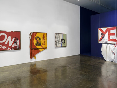 Jonathas de Andrade, Permanência relâmpago, vista da exposição. Cortesia da Galeria Nara Roesler