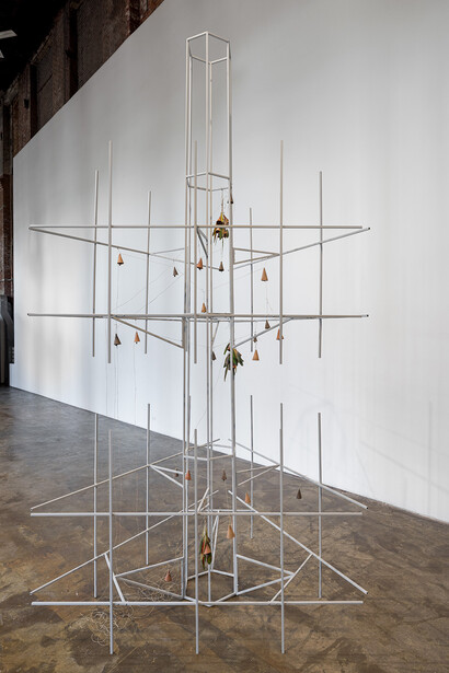 Armando Guadalupe Cortés, Dead parrot radio, exhibition view. Courtesy of Smack Mellon