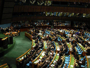 La creación de la Naciones Unidas en 1945 buscó establecer un sistema internacional capaz de evitar nuevas catástrofes bélicas, aunque nació con la desigualdad estructural de un Consejo de Seguridad de las Naciones Unidas donde cinco potencias concentran el derecho de veto