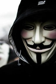 Activista de Anonymous enmascarado