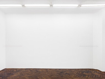 Fred Sandback, The complete multiples, 1968–94, ausstellungsansicht. Mit freundlicher genehmigung der Galerie Hubert Winter
