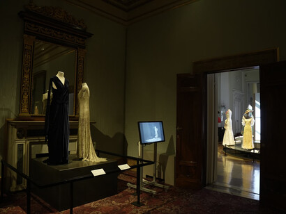1925-1955. Fashion in the spotlight. The origins of made in Italy, exhibition view. Courtesy of Gallerie degli Uffizi