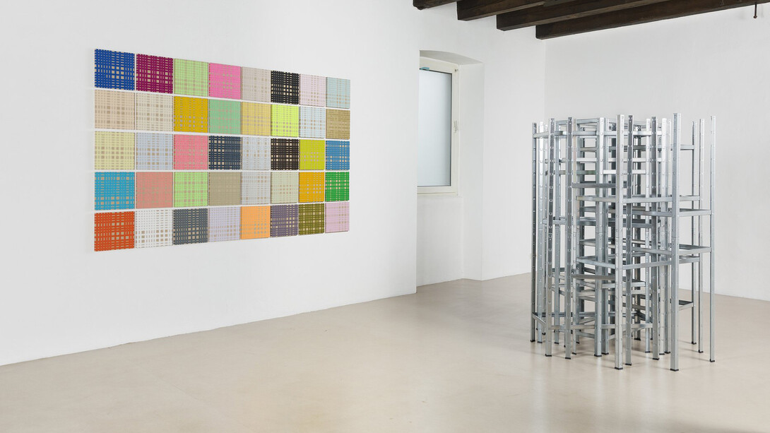 Steffen Schlichter und Stef Stagel, Nr. 22025, ausstellungsansicht. Mit freundlicher genehmigung von Edition and Galerie Hoffmann. Foto von Ivan Murzin