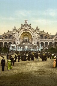 Le Château d'eau and plaza, Exposition Universal, 1900, Paris, France