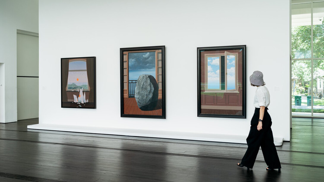René Magritte, Foyer installation, René Magritte, exhibition view. Courtesy of Menil
