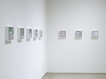 Miya Ando, Shichijūni kō unsō (Seventy-two microseasons cloud aspects), exhibition view. Courtesy of MAKI Gallery