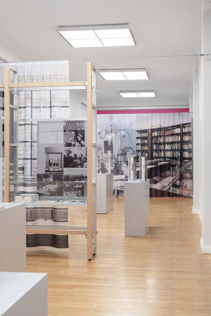 Carlfriedrich Claus, exhibition view. Courtesy of Kunstsammlungen Chemnitz