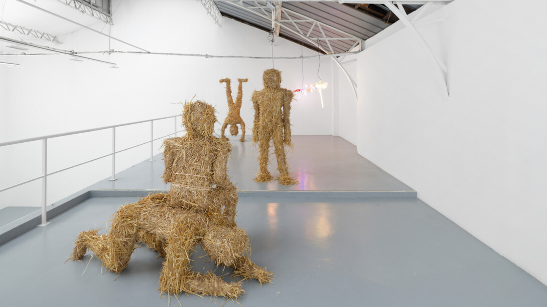 Kaspar Müller, Driving through the countryside, exhibition view. Courtesy of Galerie Hussenot