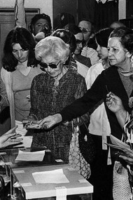 Era finales de los años setenta: se votaba por primera vez en España desde la II República 
