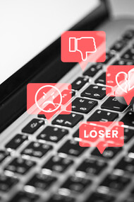 Las redes sociales han transformado la forma en que nos relacionamos, dándonos una libertad de expresión que muchas veces se ejerce sin responsabilidad emocional