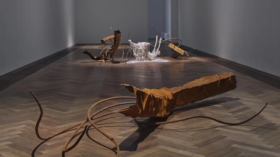 Dominique White, All great powers collapse from the centre, ausstellungsansicht. Mit freundlicher genehmigung der Kunsthalle Basel