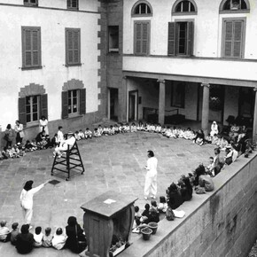 Cappuccetto bianco, 1989. Per gentile concessione del Teatro del Buratto