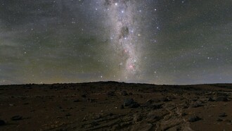 Rio de estrellas, rio de arena. Rio seco en el desierto de Atacama, Chile
