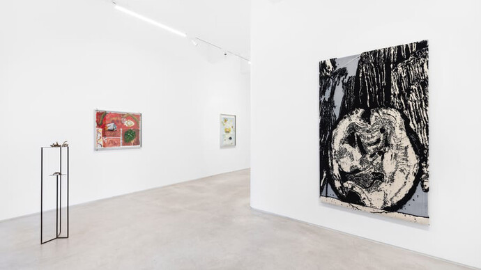 Various artists, Homework #4, exhibition view. Courtesy of Galeria Madragoa