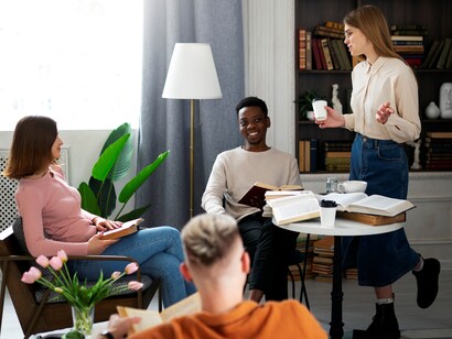 Nasce dal desiderio di vivere in comunità mantenendo però la propria privacy