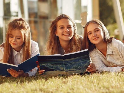 La lettura nutre la fantasia e stimola la creatività