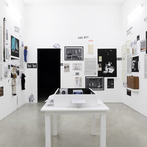 Theatre machine: el Periférico de Objetos (1990–2009), exhibition view. Courtesy of Museo de Arte Moderno de Buenos Aires