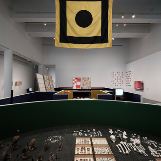 Como una danza de estorninos, vista de exhibición. Cortesía del MACBA