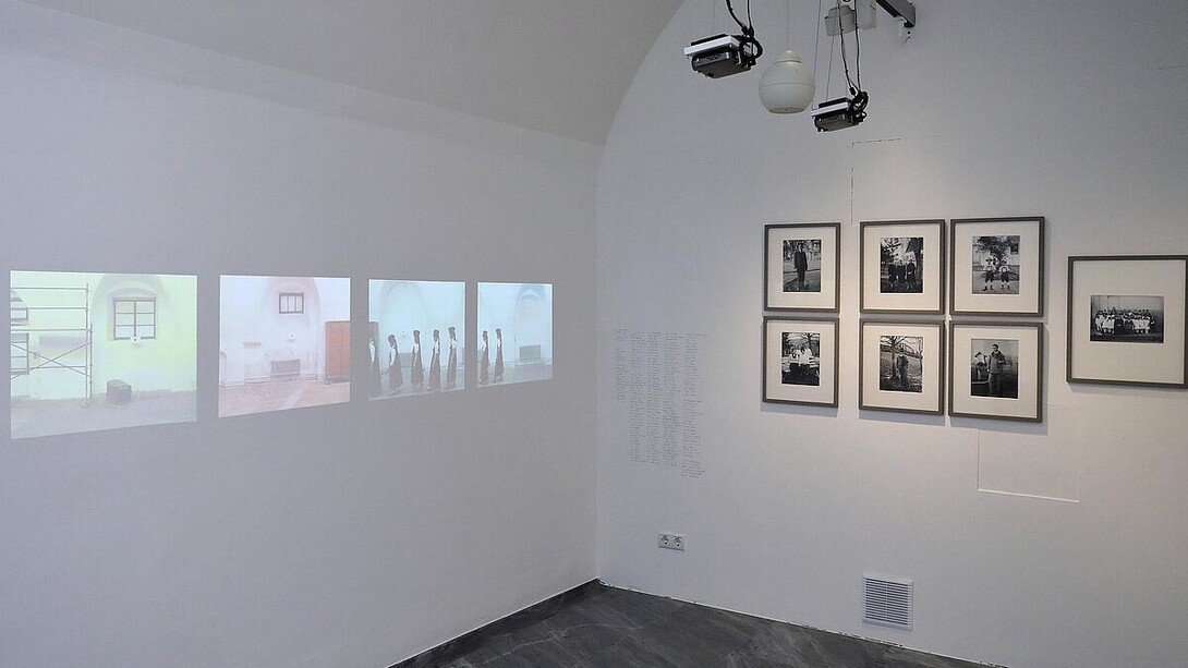Simon Baptist, Archiv Franz Göttfried, Von oben im tal, ausstellungsansicht. Mit freundlicher genehmigung des Museum für Geschichte
