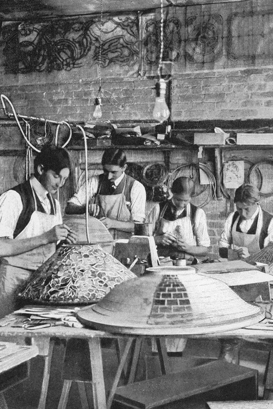 The Neustadt Collection of Tiffany Glass Meer