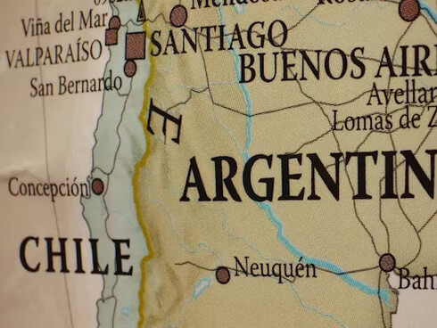 El escenario internacional contemporáneo, marcado por la disputa entre Estados Unidos y China, limita los márgenes de autonomía de los países y desafía las estrategias tradicionales de desarrollo