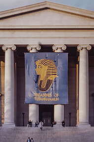 National Gallery of Art, Washington, DC, during the Treasures of Tutankhamum tour in 1976, USA