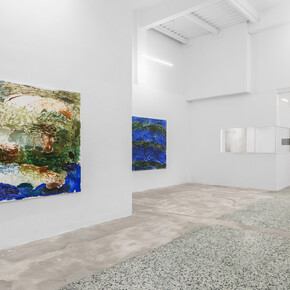 Miguel Marina, De lado, vista de exhibición. Cortesía de Galería Nordés