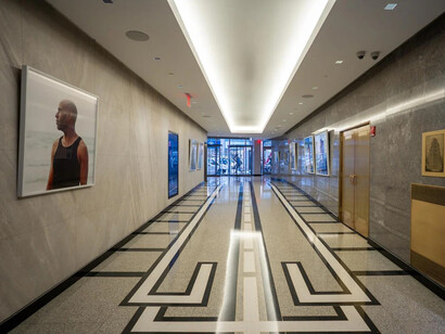 Daniel Tchetchik, Facing the sea, exhibition view. Courtesy of Zaz10TS
