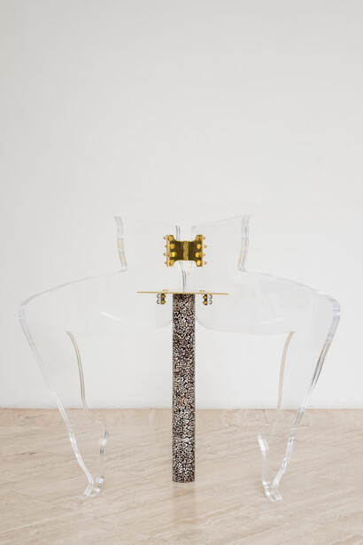Anthea Hamilton, Soft you, vista della mostra. Per gentile concessione della Fondazione Memmo