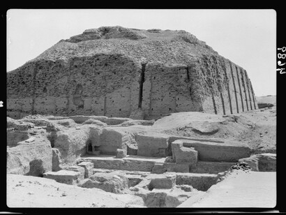 Iraq, Ur (Così chiamata dai Caldei): Ziggurat vista da nord-ovest, foto del 1932