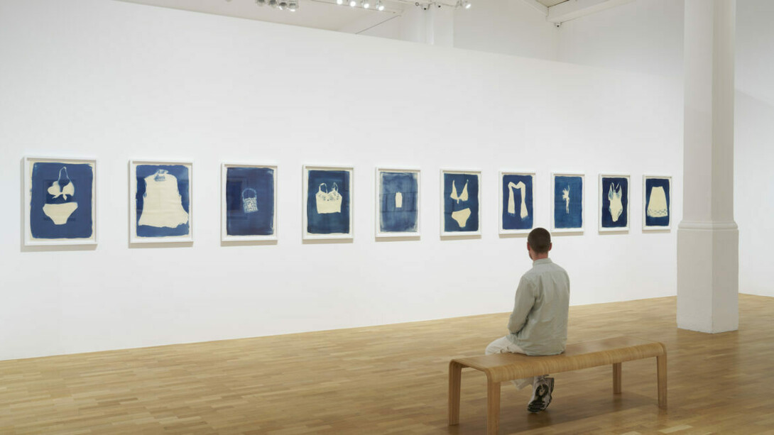 Joy Gregory, Catching flies with honey, exhibition view. Courtesy of Whitechapel Gallery 