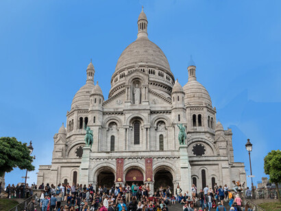 El día comenzó en dirección a la Basílica de Sacré-Cœur, en Montmartre. La entrada es gratuita y recomiendo ir por la mañana temprano, aunque la fila avanza bastante rápido. Basílica Sacré-Cœur, Paris, Francia