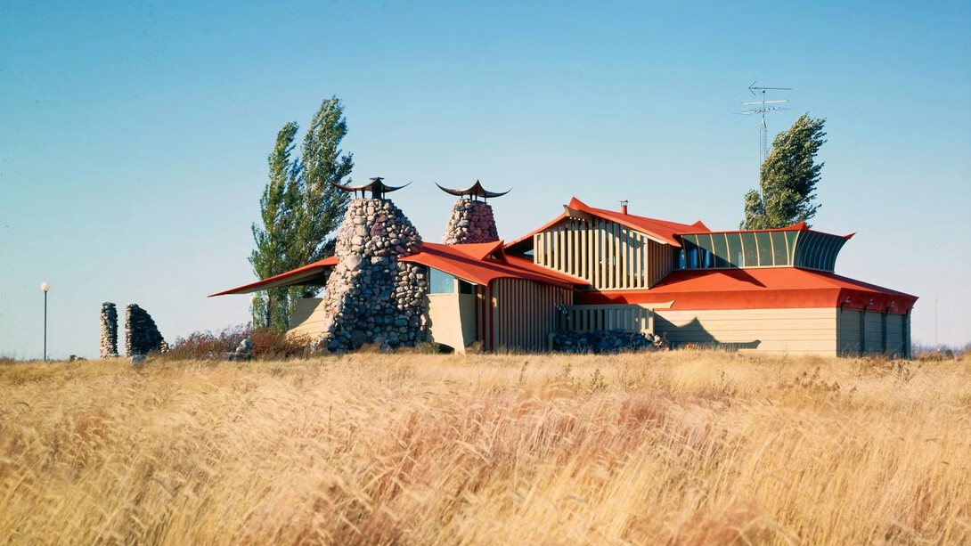 Bruce Goff, Glen and Luetta harder house, Mountain Lake, Minnesota, 1980. Courtesy of Art Institute of Chicago